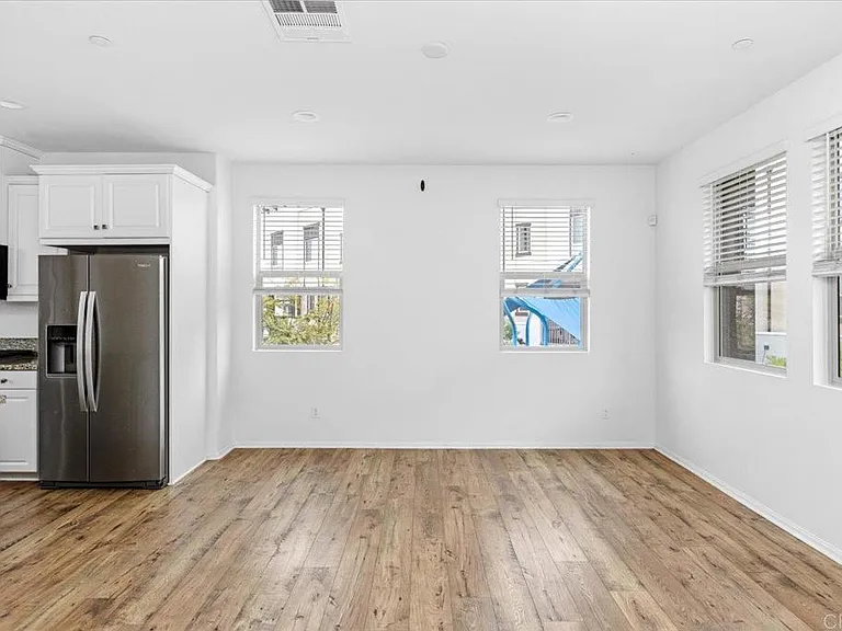 2472 Solara Ln — Photo 6