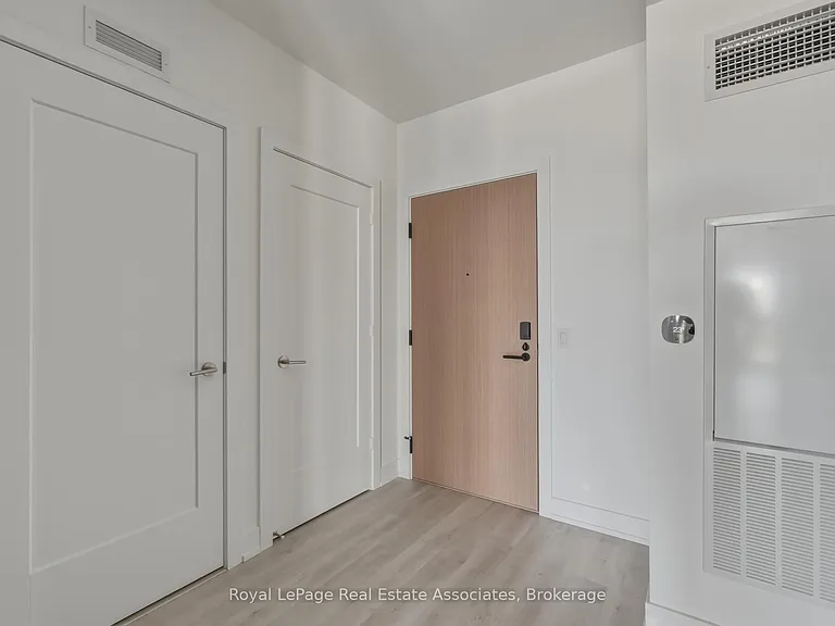 25 Cordova Ave #1212 — Photo 17