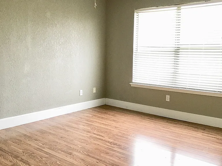 3202 Green Valley Dr — Photo 7