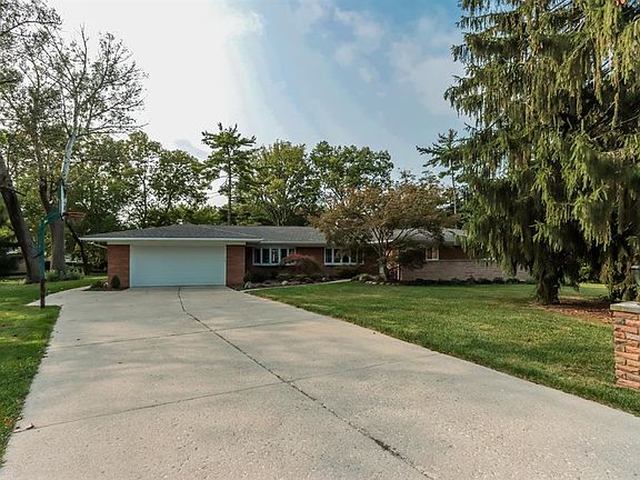2nd image of 7602 Pineglen Dr