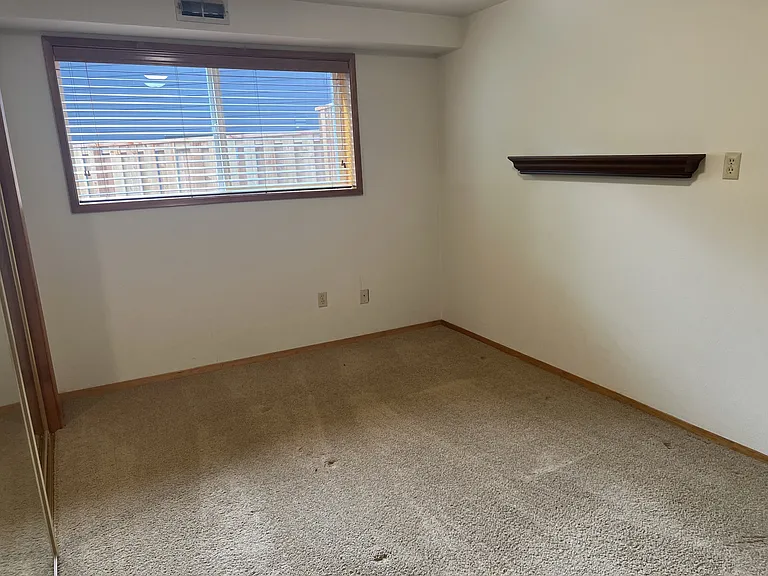 11820 NW Marylee Ct — Photo 21