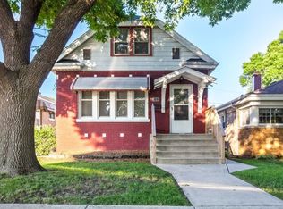 6153 S Neenah Ave, Chicago, IL 60638