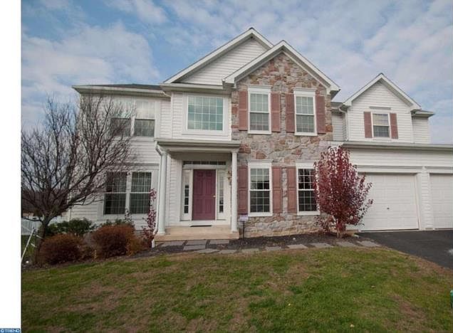 1st image of 404 Redbud Dr