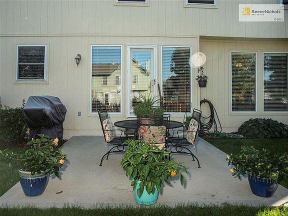 Enjoy the backyard patio!