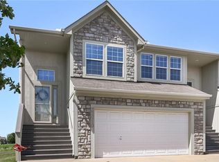 22610 W 76th Ter, Shawnee, KS 66227