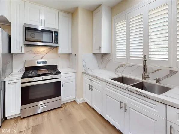 7601 Corona Ave, Hesperia, CA 92345