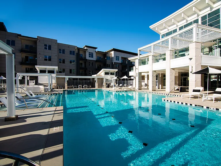 Rockpoint Apartments — Photo 17