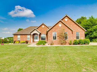 15 Blanchette Ct, Marine, IL 62061