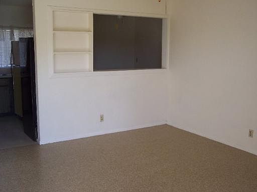 2nd image of 7659 GLEN SHIRE DR