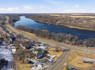 9851 Gillard Ave NE, Monticello, MN 55362