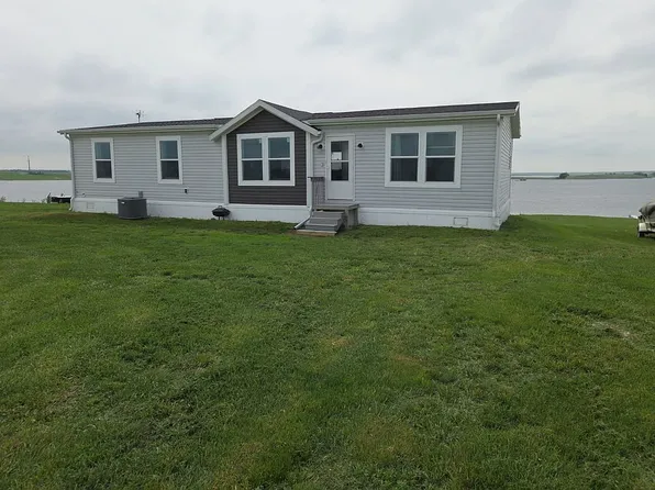 3545 Lakeshore Rd, Medina, ND 58467