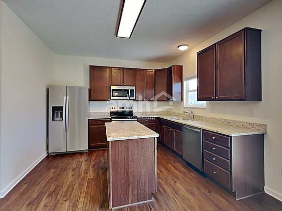 5th image of 4152 Maggie Ct