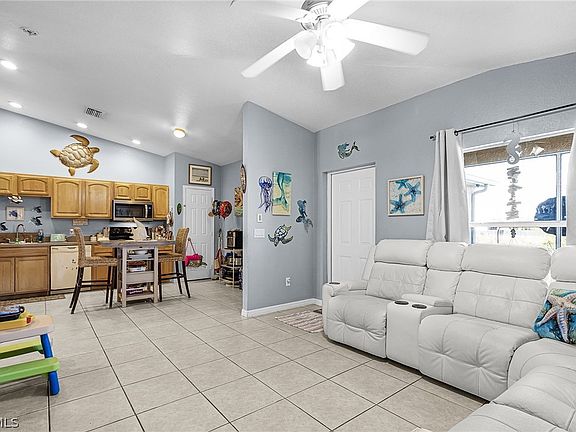 4th image of 4409-4411 22nd St SW