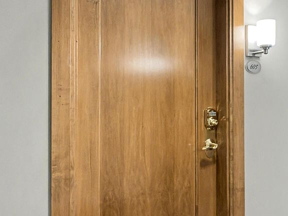 2nd image of 222 Witherspoon St #605