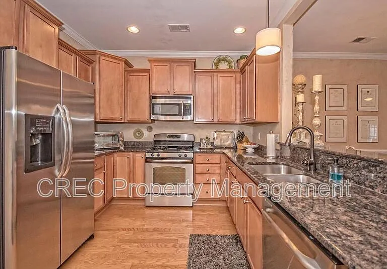 3639 Bagley Dr — Photo 6