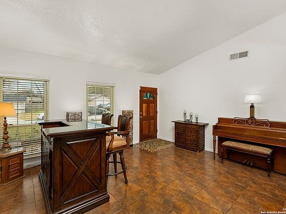 4th image of 8319 BROOKLINE