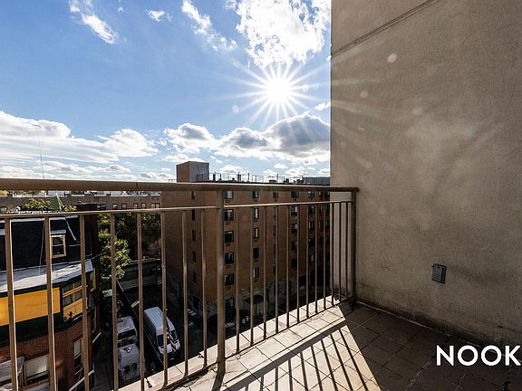 2nd image of 756 Myrtle Ave APT 4D