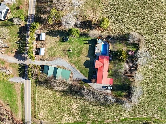 5th image of 719 Sunlight Rd