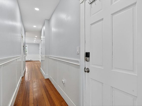 4th image of 34 Sumner St APT 3