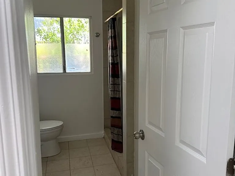 895 Lekeona Loop — Photo 8