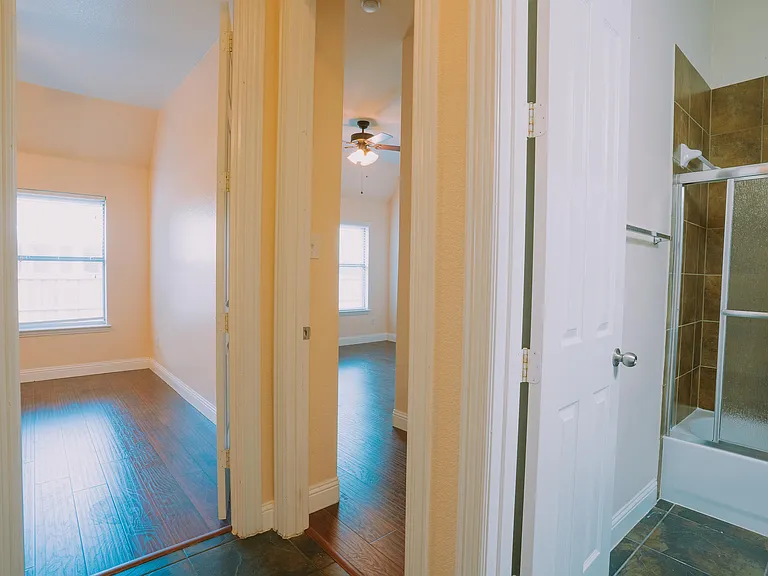 3240 Paseo — Photo 35