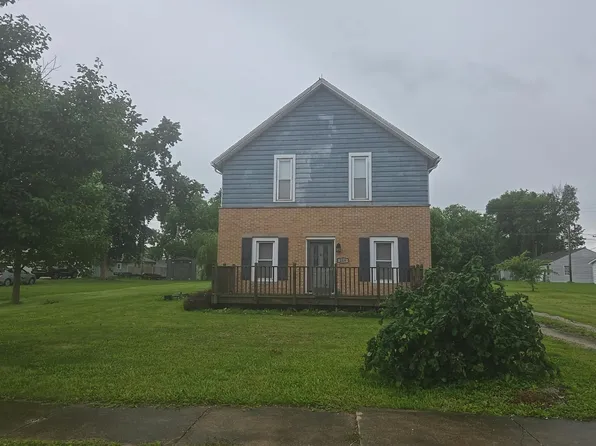 219 E Elm St, Argenta, IL 62501