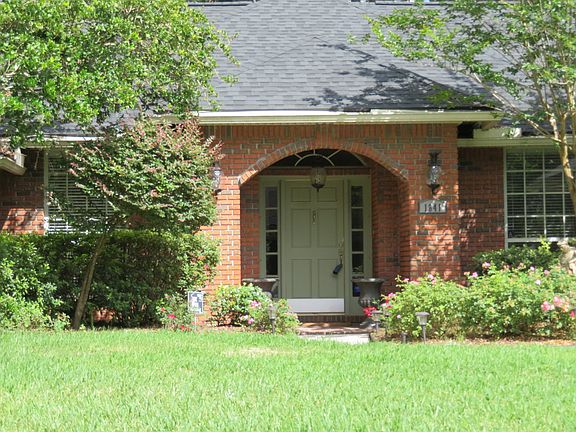 2nd image of 1841 Melrose Plantation Dr