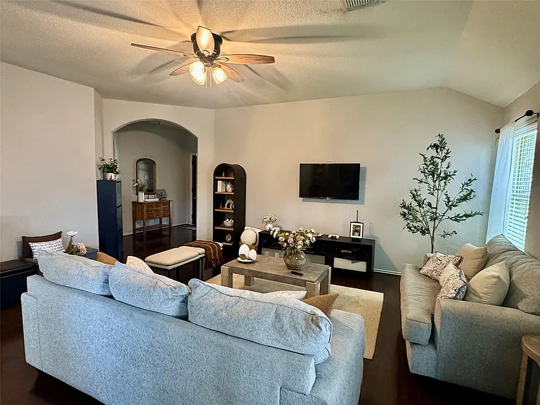6323 Bennington Springs Dr — Photo 6