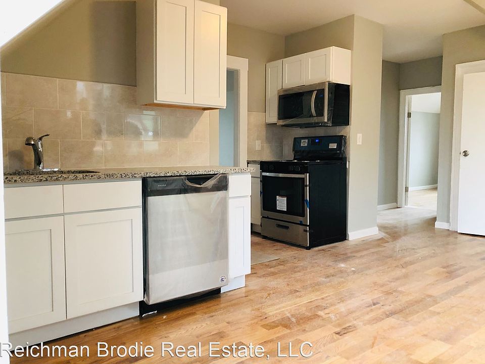 1st image of 27 Shelton Ave #3