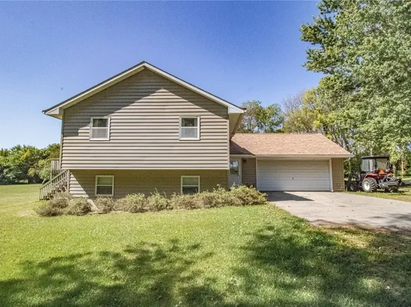 2545 310th Ave, Hopkinton, IA 52237