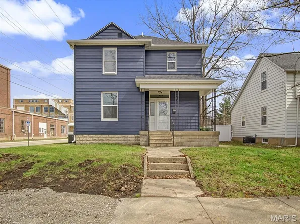 601 Pine St, Highland, IL 62249