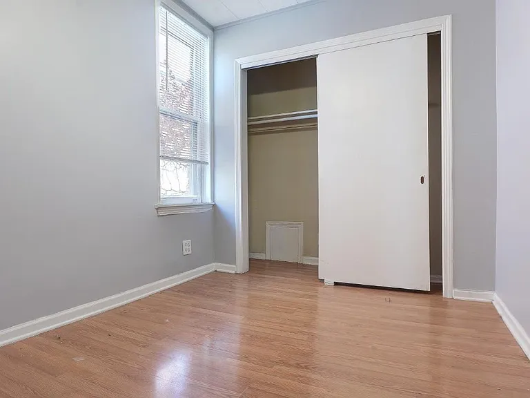 4139 N Western Ave #2 — Photo 6