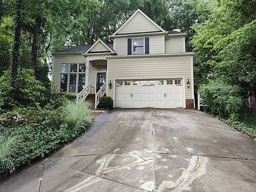 7235 Kinsmore Ln Photo 1
