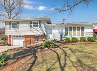457 W Rosewood Dr, East Alton, IL 62024