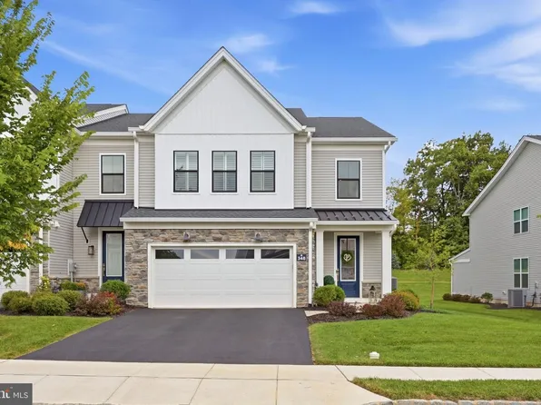 348 Huntington Ln, Ambler, PA 19002