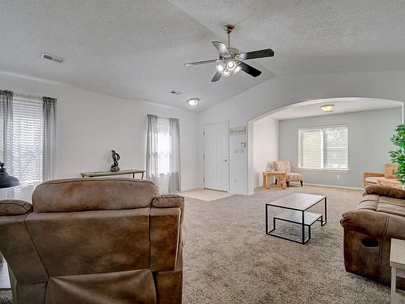 4th image of 8001 Tuscarora Rd NW