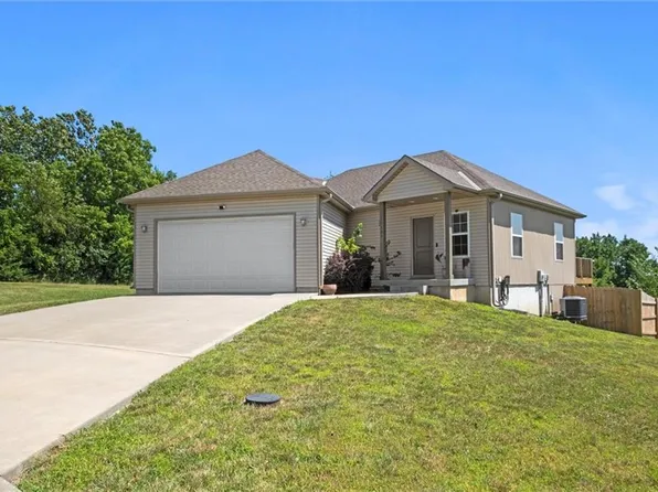 14405 E 49th Ter, Kansas City, MO 64136