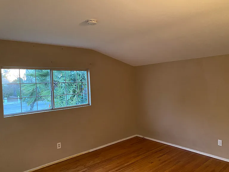 5389 Redding Rd — Photo 14