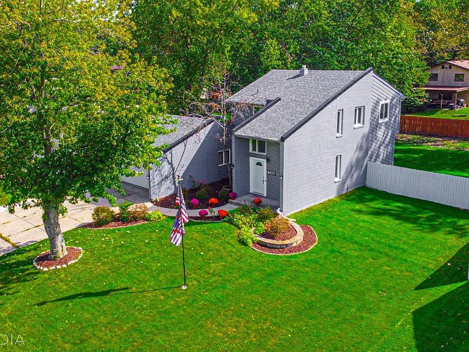 1st image of 8437 Pine Island Dr