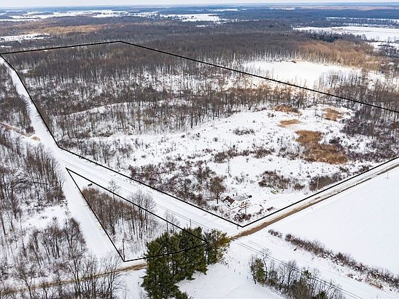 4th image of 2831 S Denmark Rd