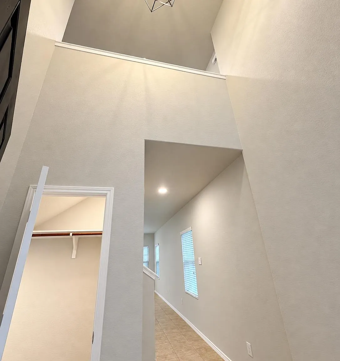 4 bed, 3.0 bath, 2145 sqft, $2,050 — Photo 3