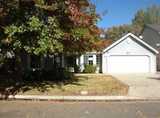 1860 E Jordan Ave, Fresno, CA 93720