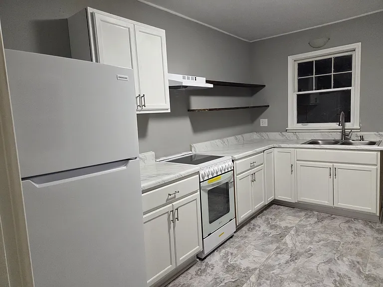 300B Old Mountain Rd #B — Photo 4