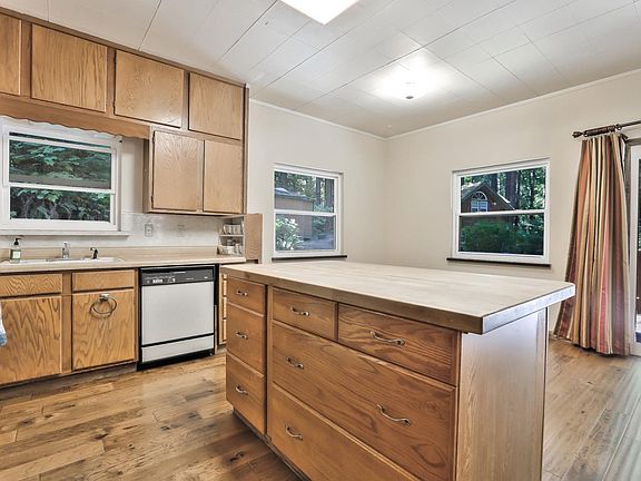 5th image of 520 Redwood Ave
