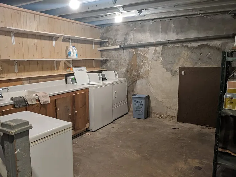 706 Hawthorne St NE #2 — Photo 9