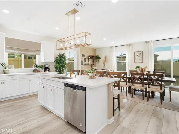 41011 Burnet St, Lake Elsinore, CA 92532