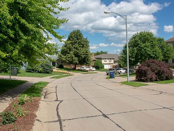 4th image of 2513 Alberta Ave