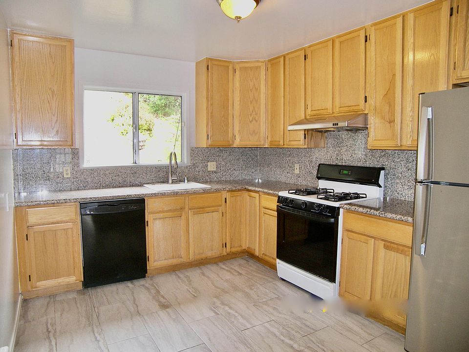 1st image of 25 Stanford Heights Ave