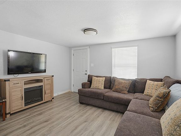 4th image of 2554 Big Oak Ln