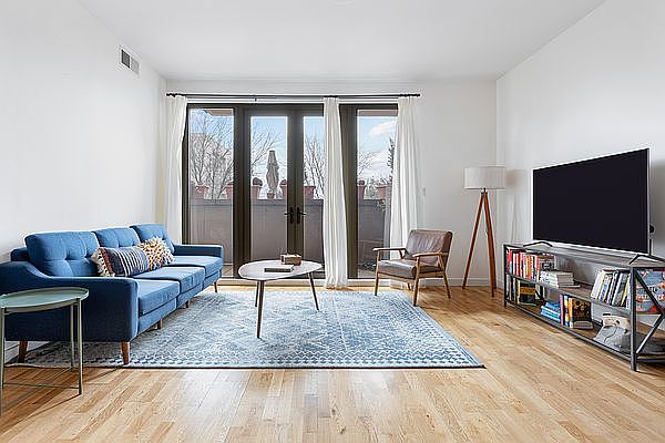 1st image of 500 4th Ave APT 2N